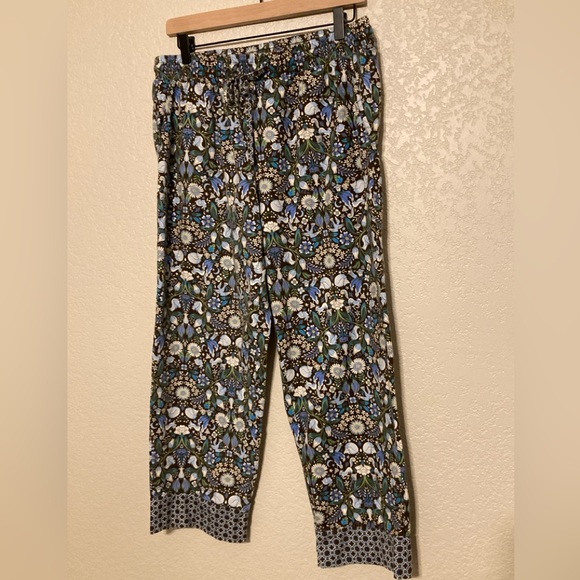 Vera Bradley Pajama Set – Floral Woodland Print, Size L - Picture 7 of 8